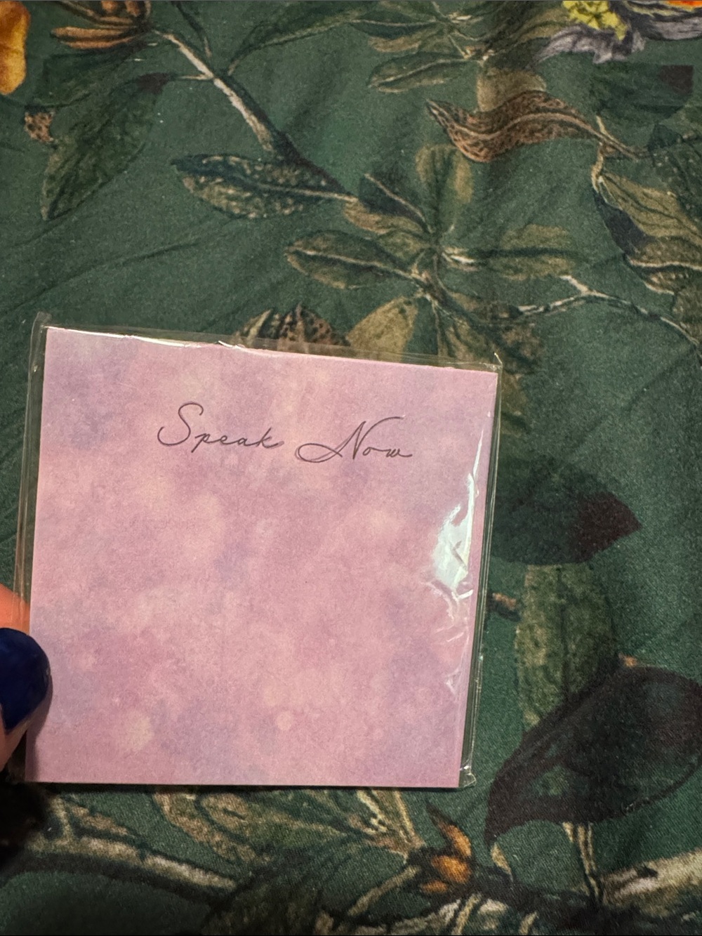 Purple 'Speak Now' Square Sticky note pad